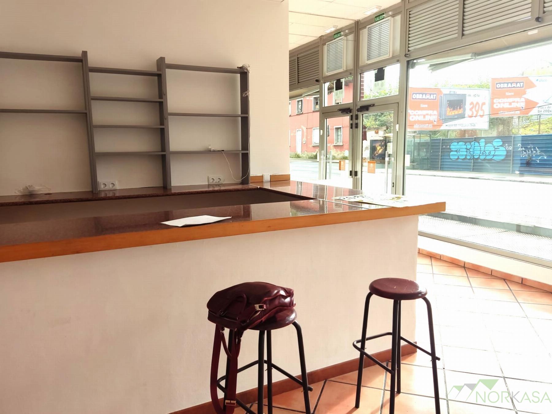 For sale of commercial in Oviedo