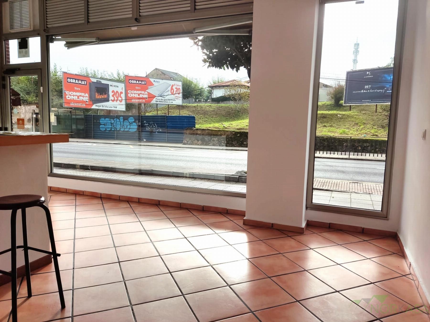 For sale of commercial in Oviedo