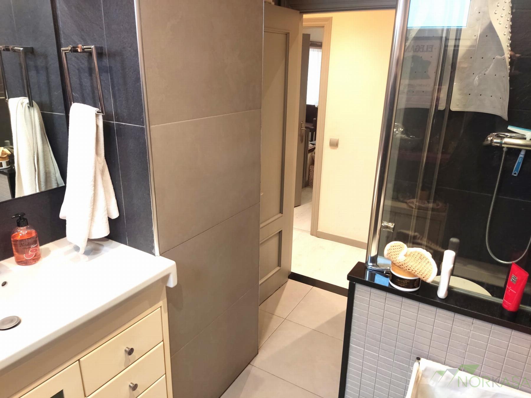 For sale of flat in Oviedo