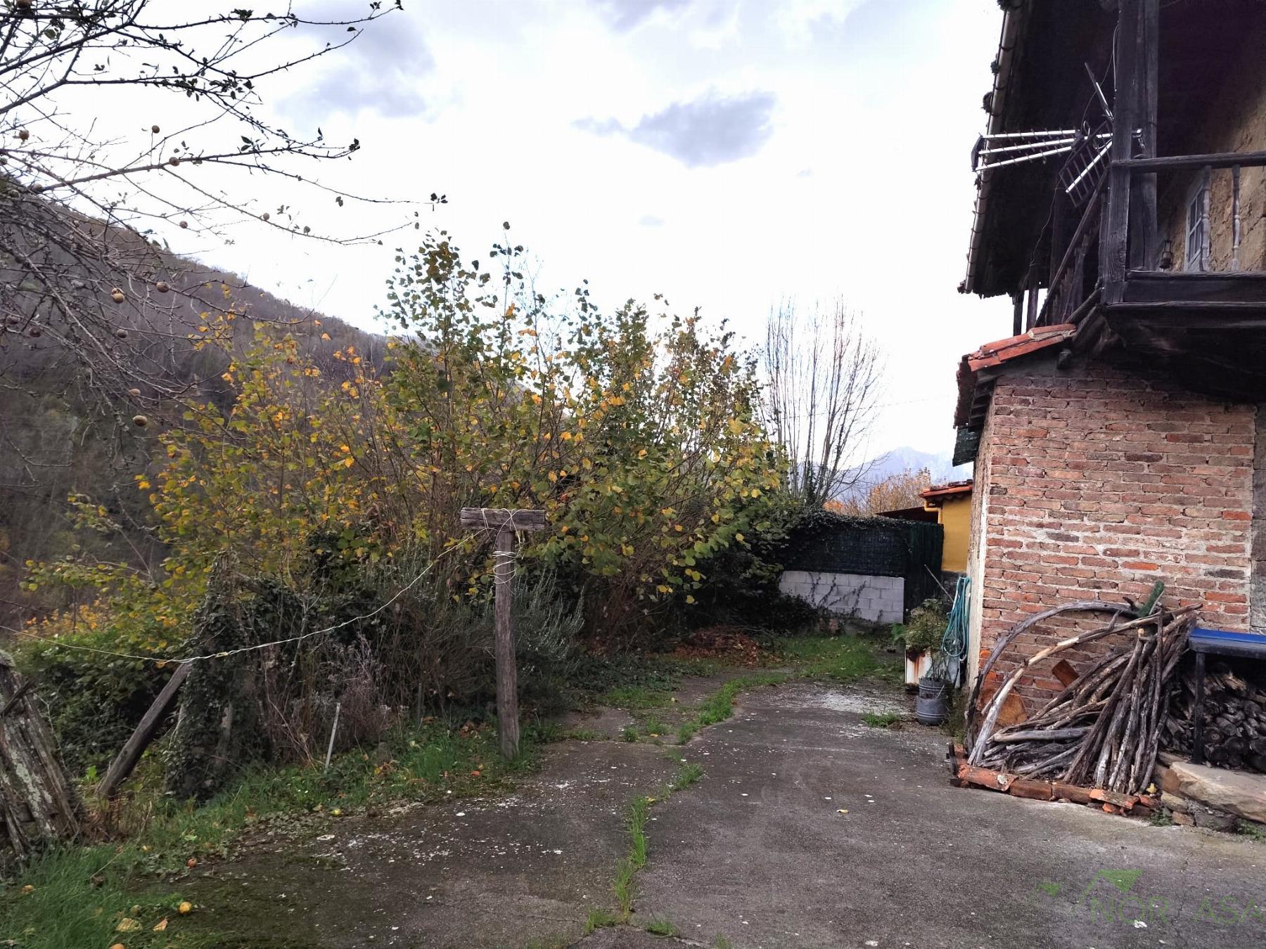 Venta de casa en Quirós