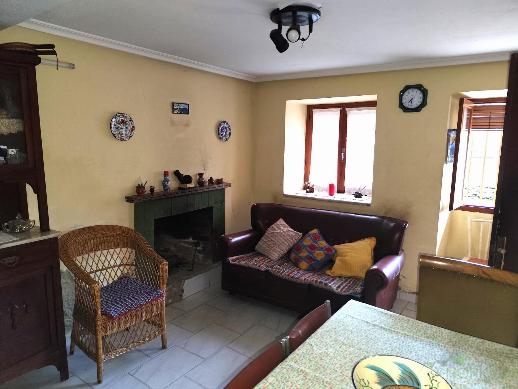 Venta de casa en Quirós