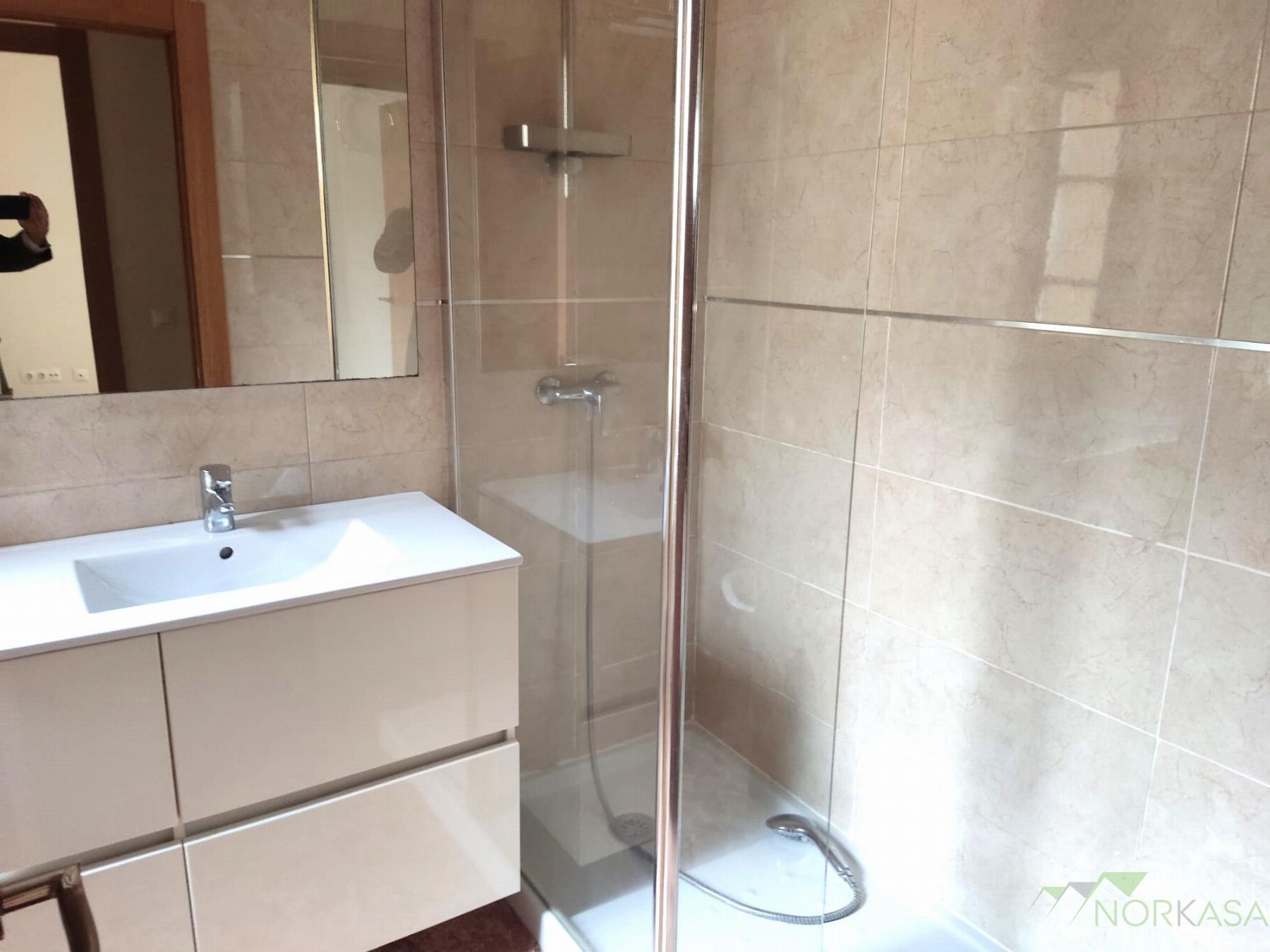 For rent of flat in Oviedo