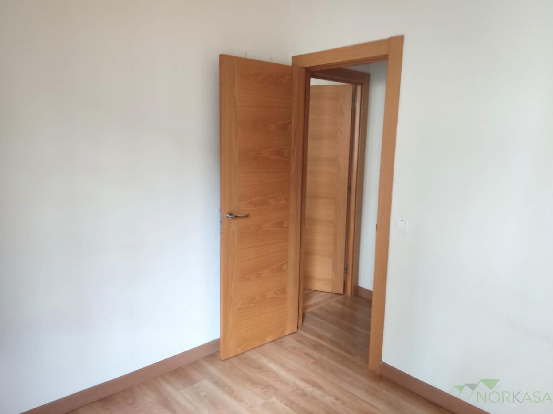 For rent of flat in Oviedo