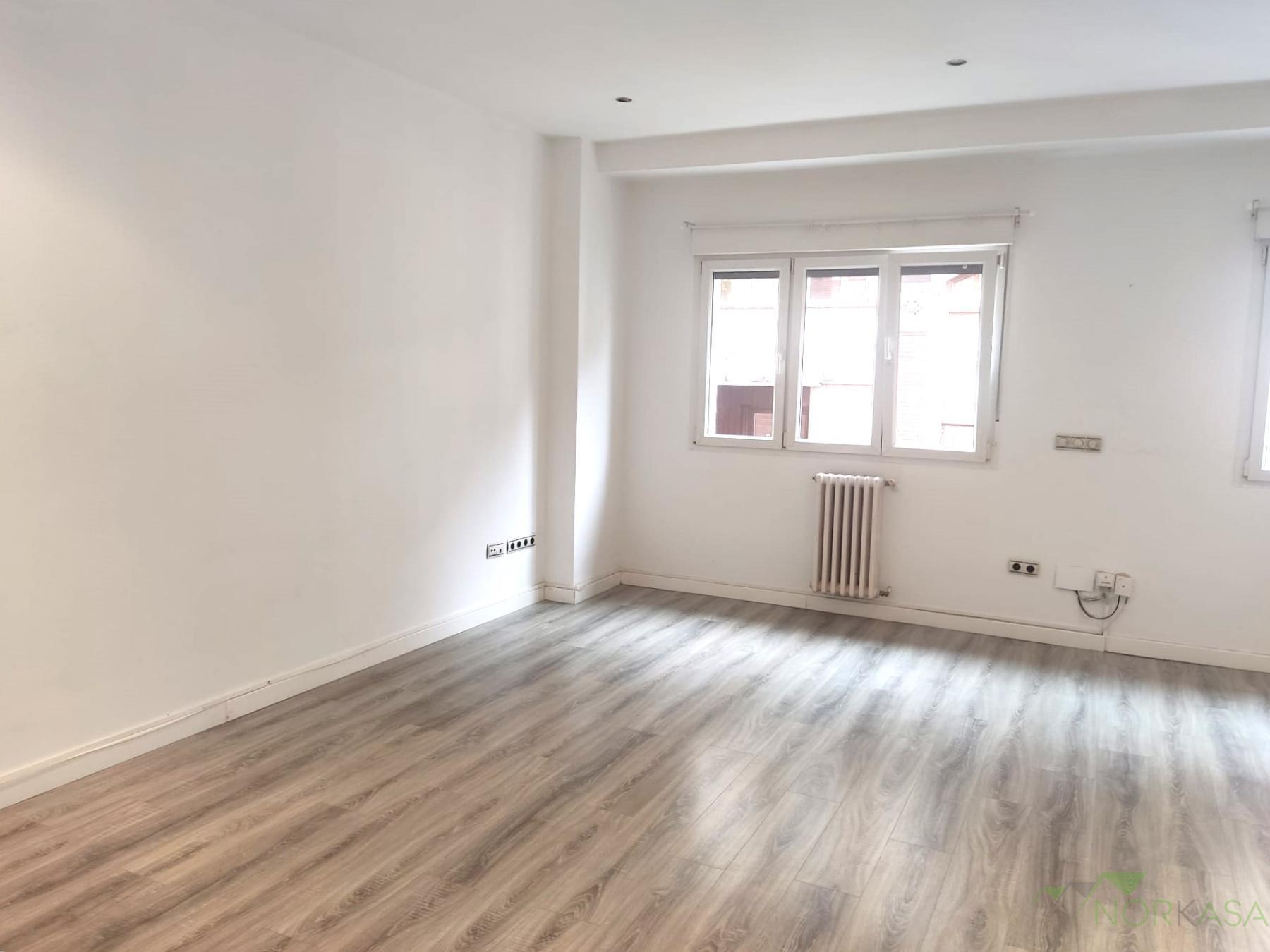 For sale of flat in Oviedo