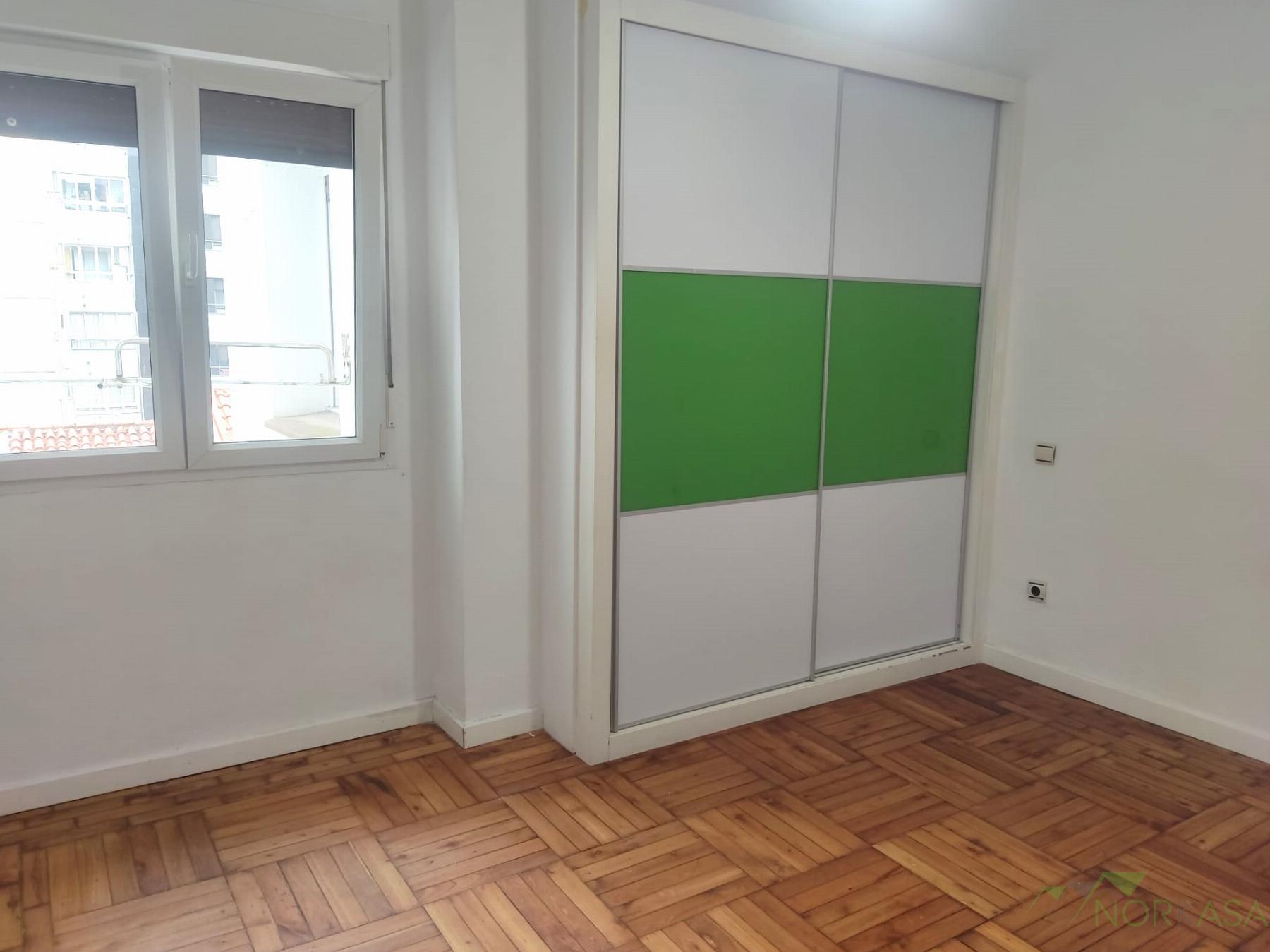 For sale of flat in Oviedo