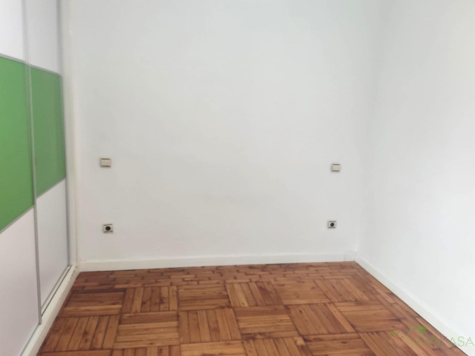 For sale of flat in Oviedo
