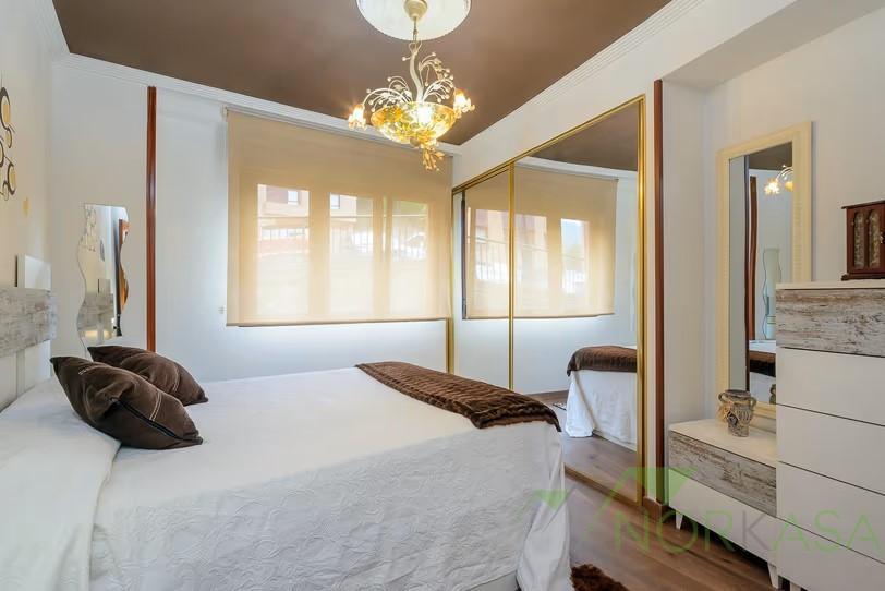 For sale of apartment in Oviedo