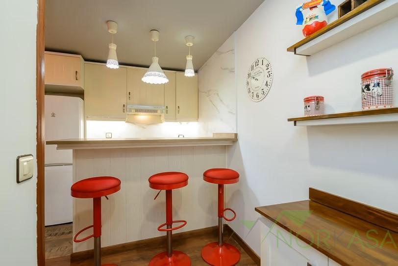 For sale of apartment in Oviedo