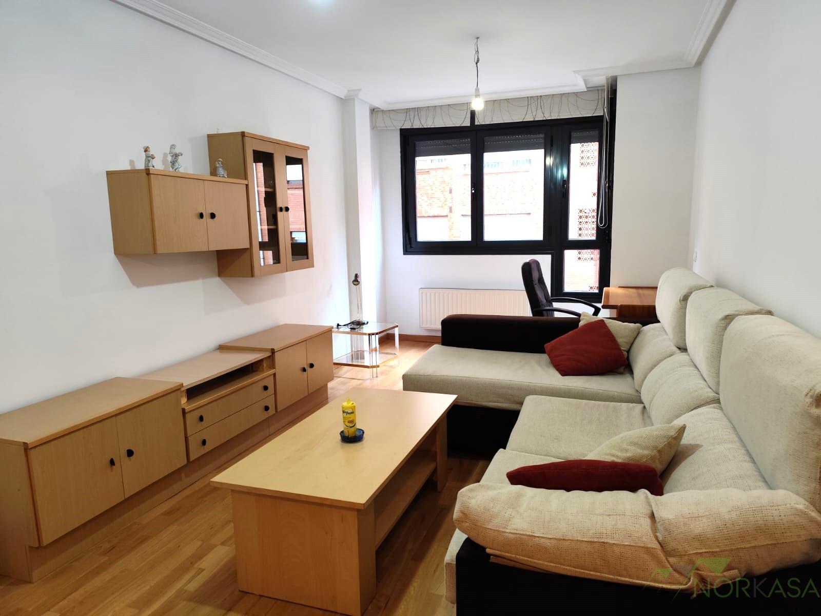 For rent of flat in Oviedo