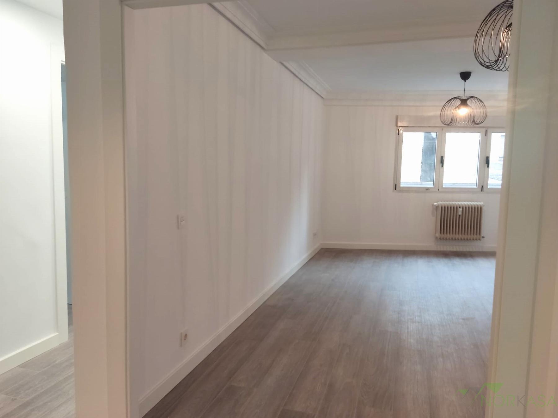 For sale of flat in Oviedo