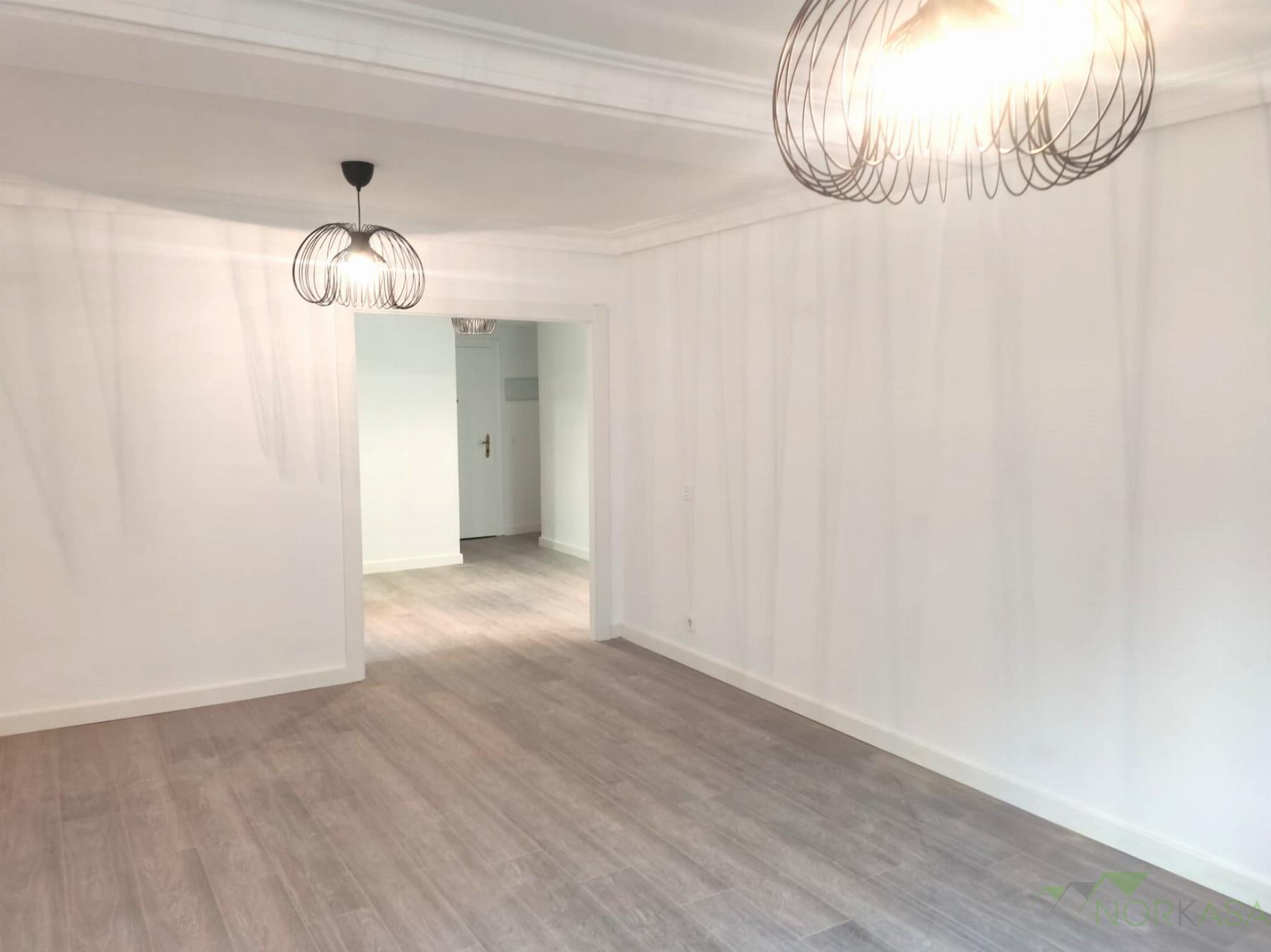 For sale of flat in Oviedo