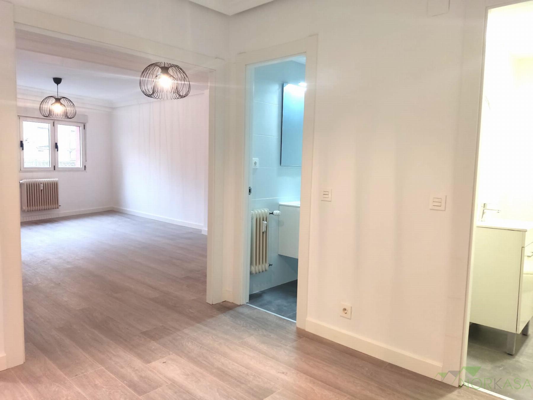 For sale of flat in Oviedo