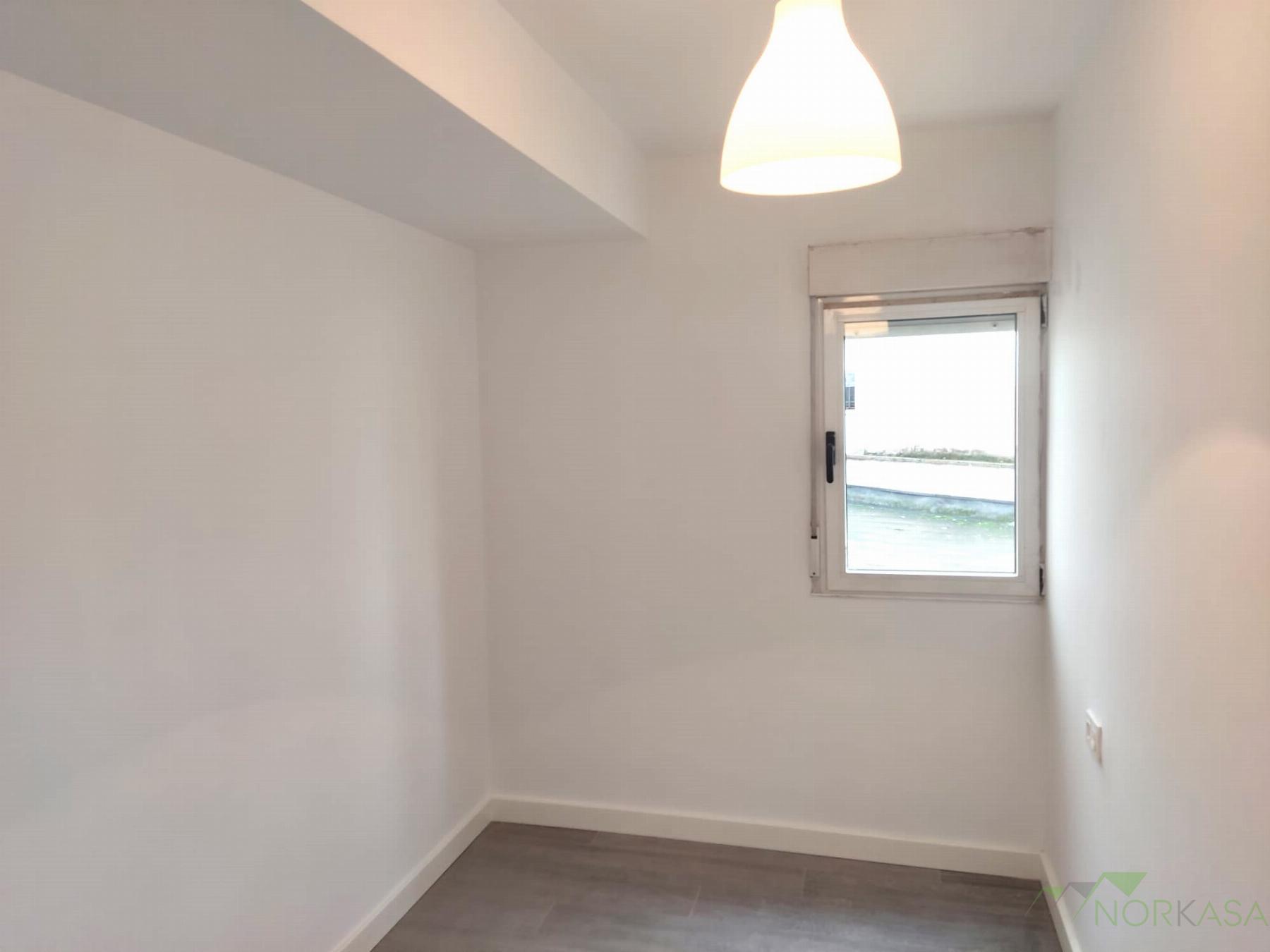 For sale of flat in Oviedo