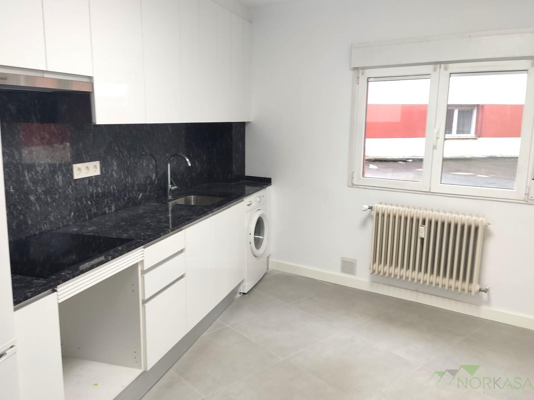 For sale of flat in Oviedo