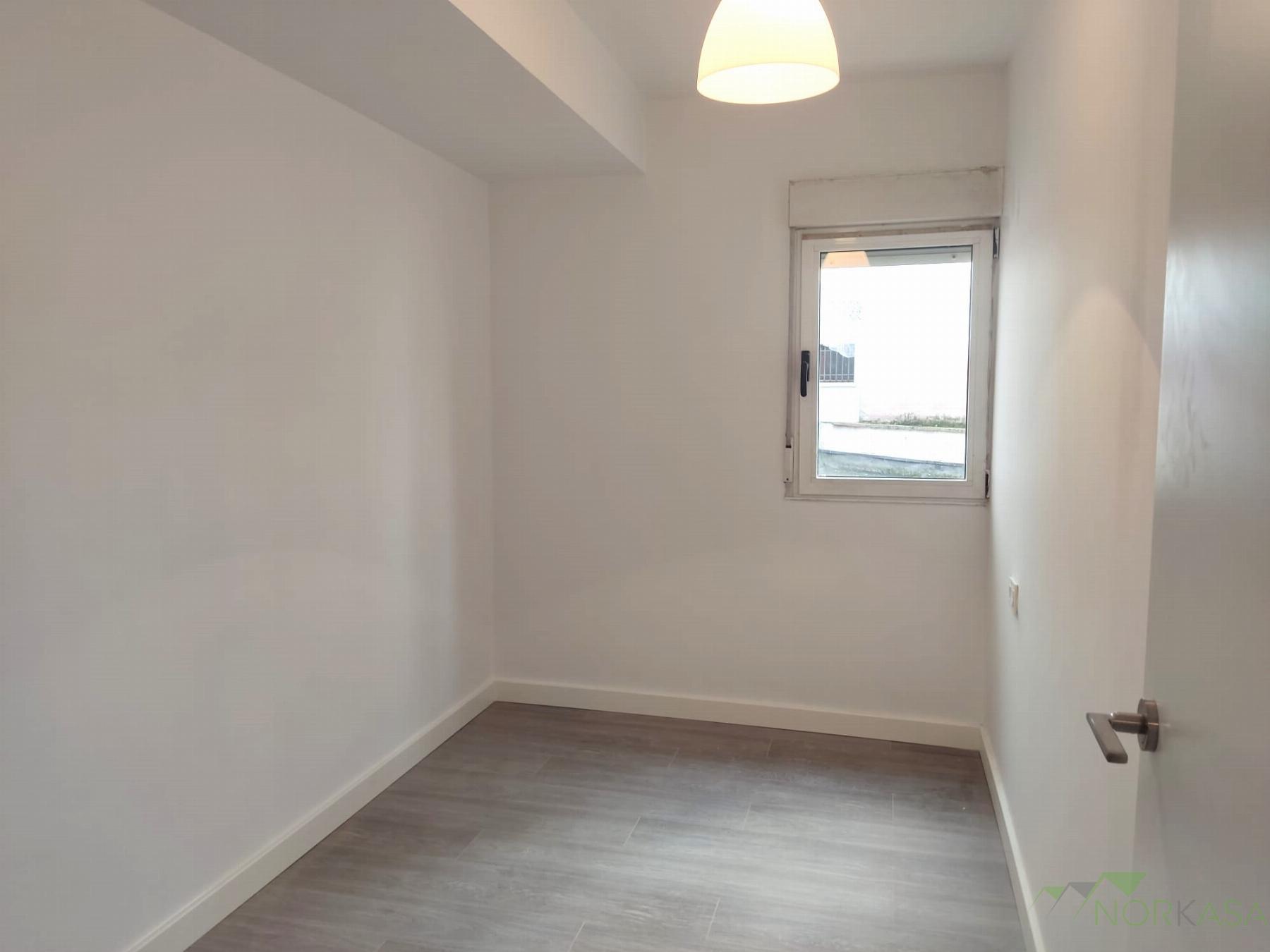 For sale of flat in Oviedo