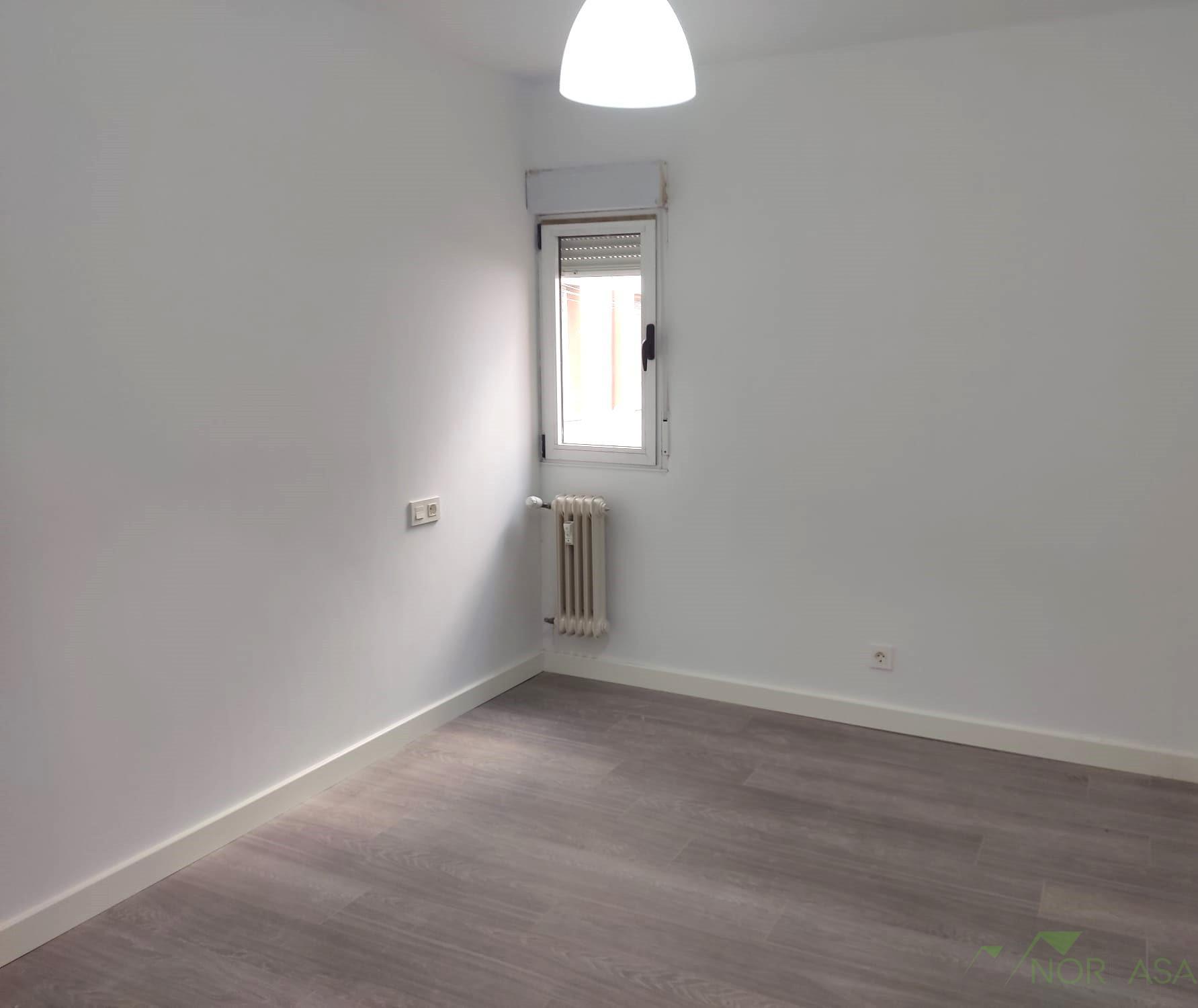 For sale of flat in Oviedo