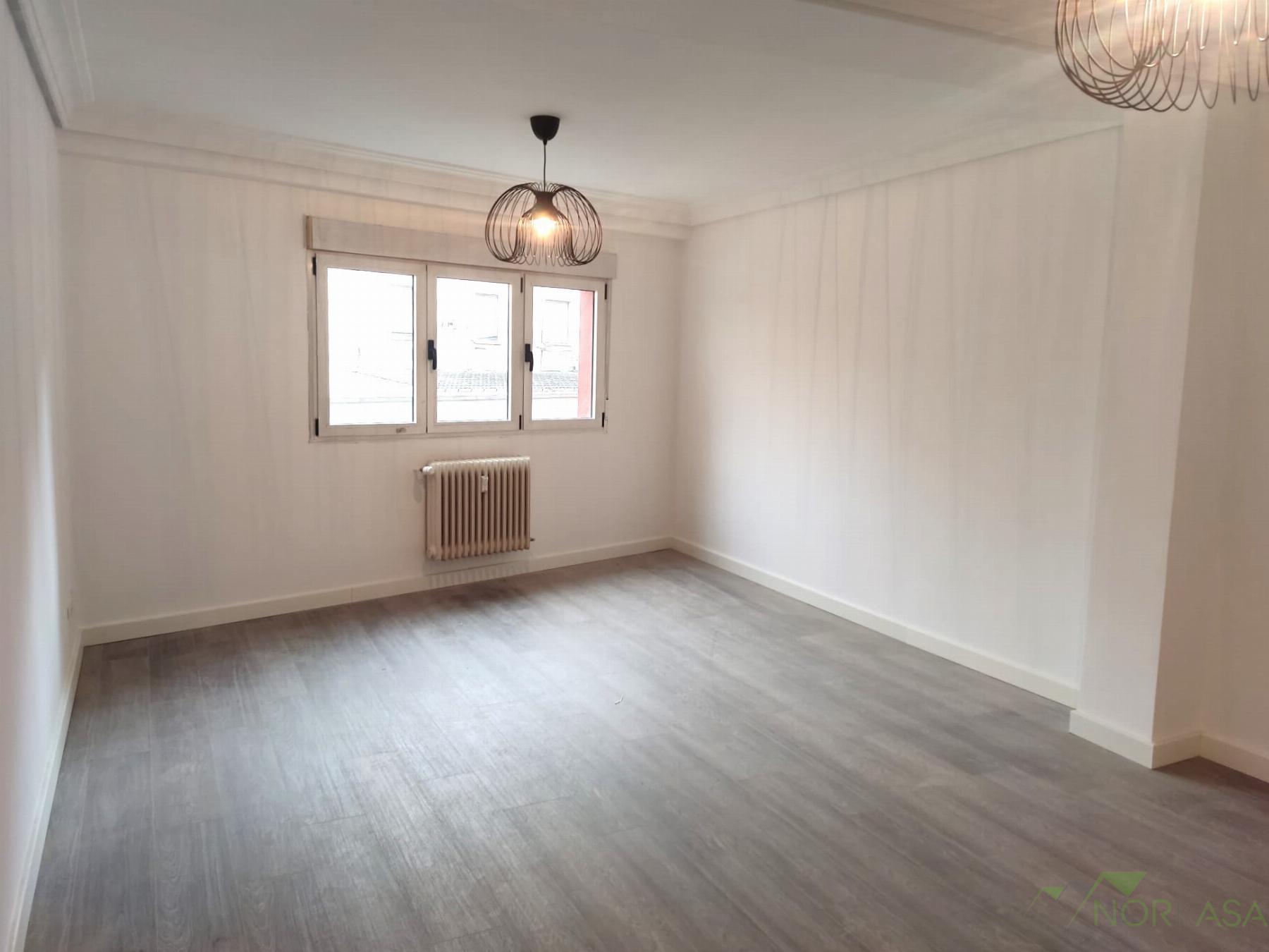 For sale of flat in Oviedo