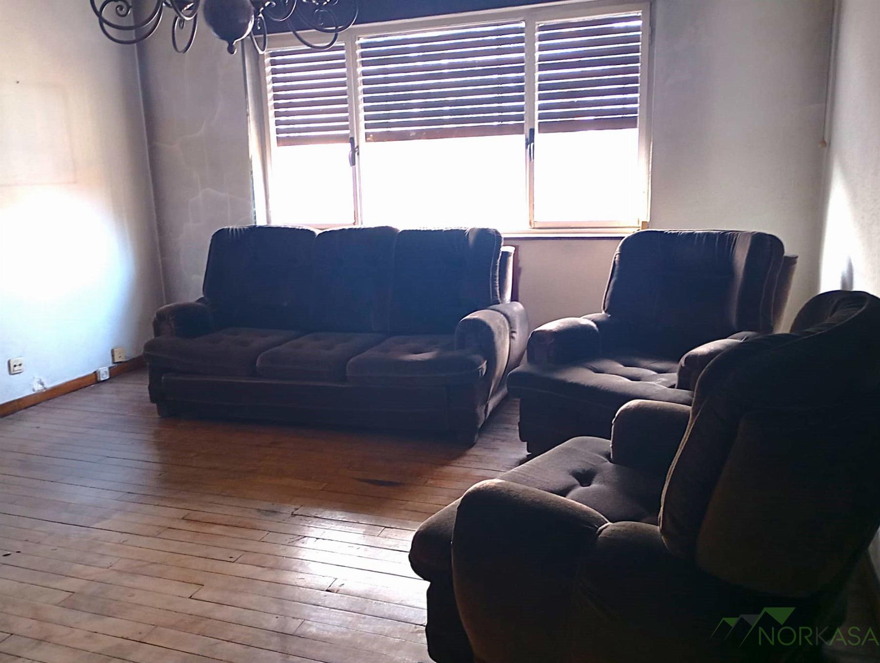 For sale of flat in Langreo