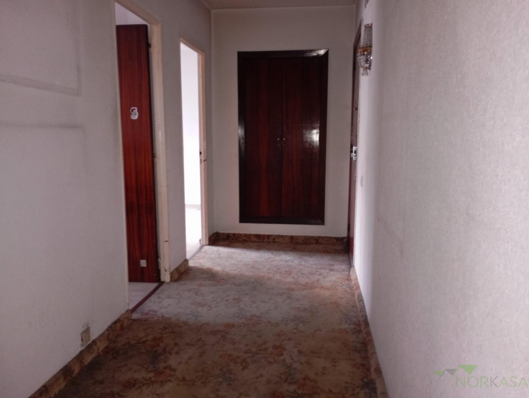 For sale of flat in Langreo