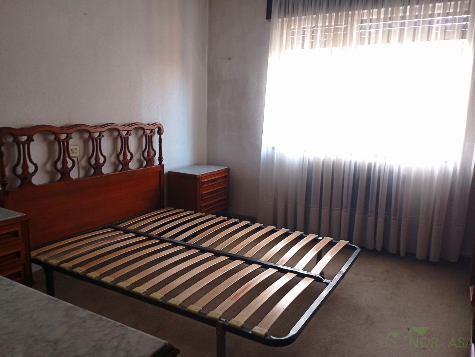 For sale of flat in Langreo