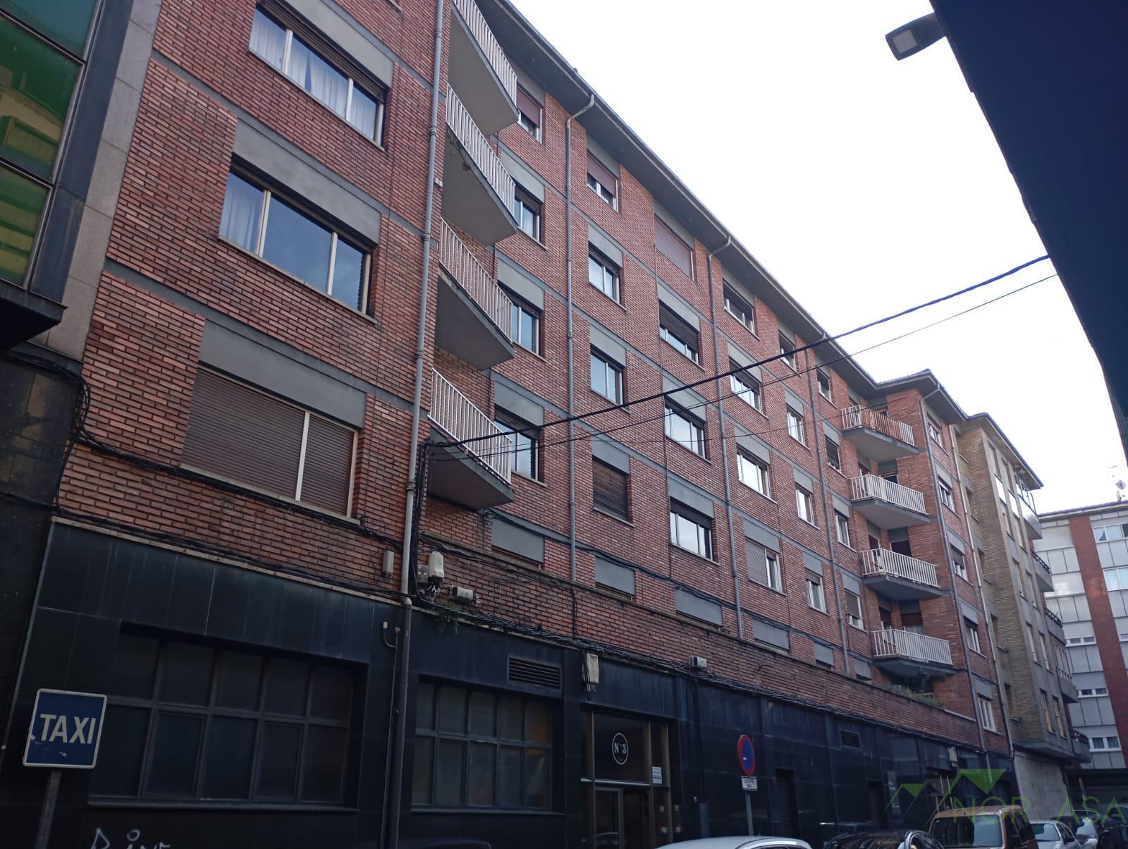 For sale of flat in Langreo