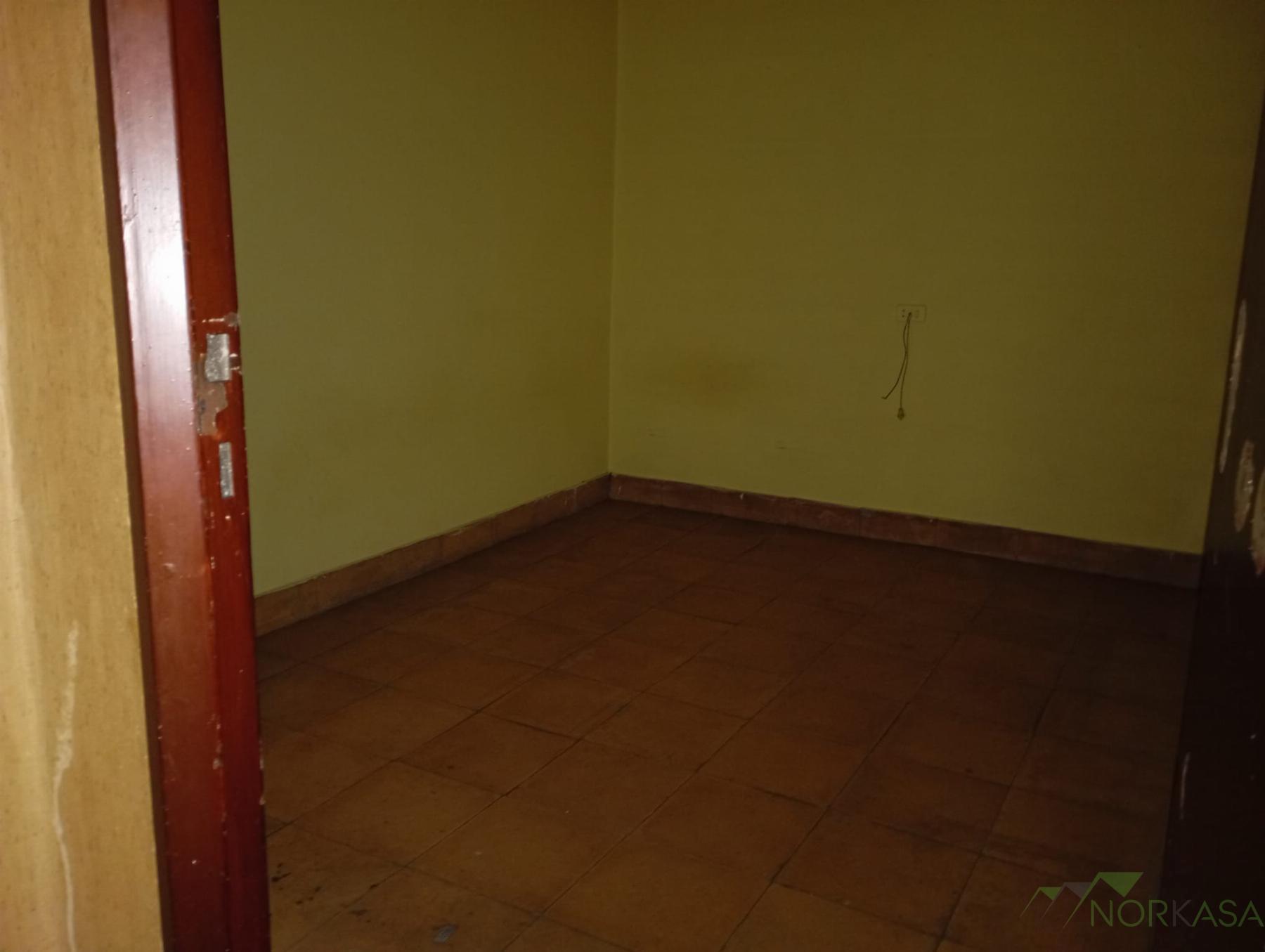 For sale of flat in Langreo