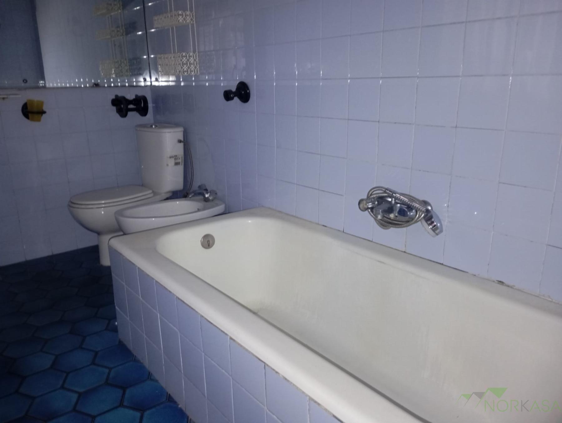 For sale of flat in Langreo