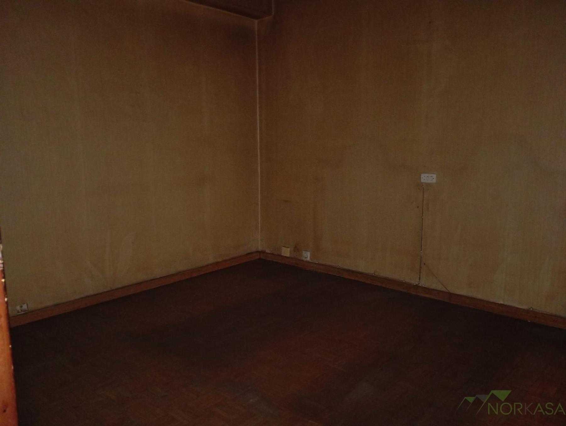 For sale of flat in Langreo