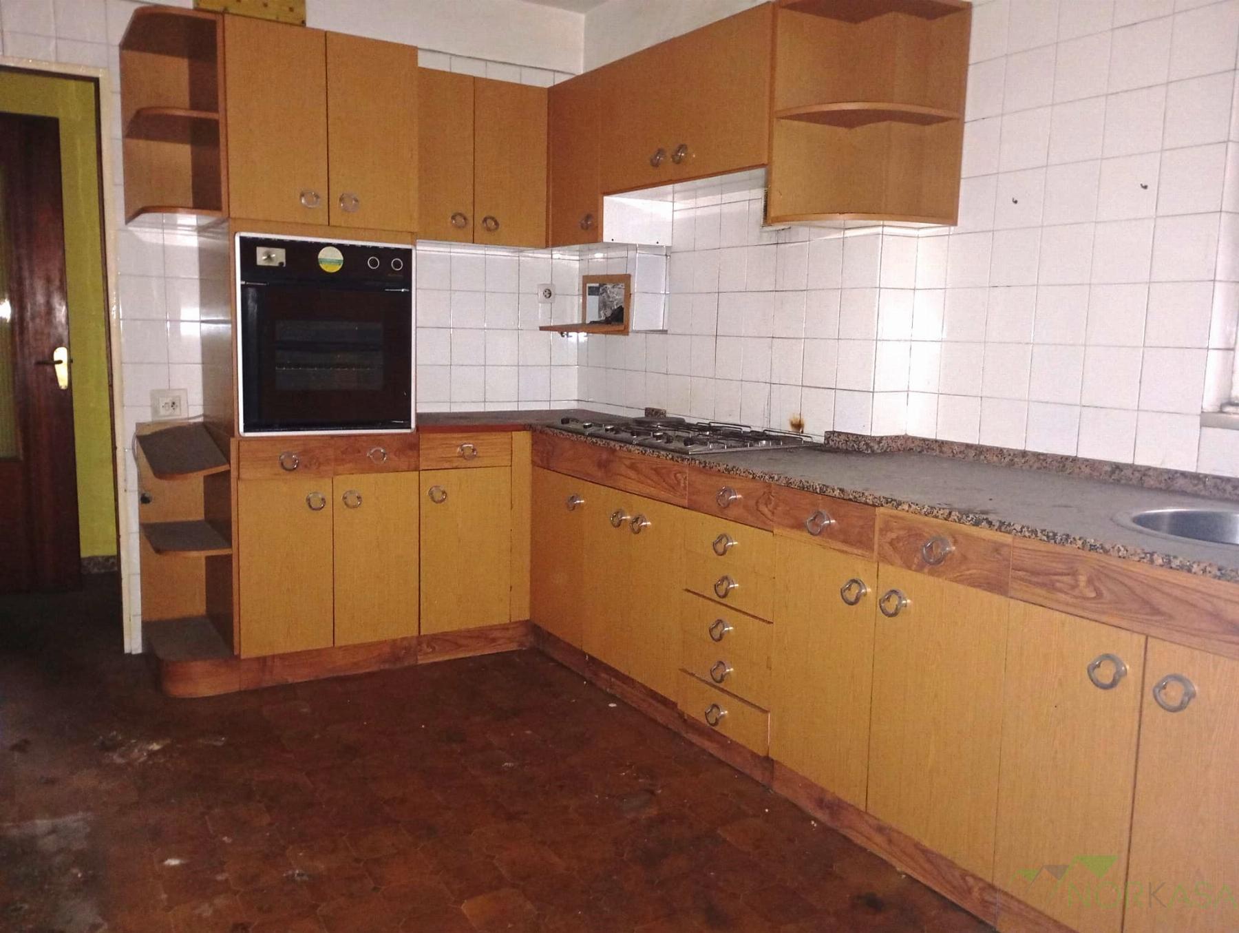 For sale of flat in Langreo