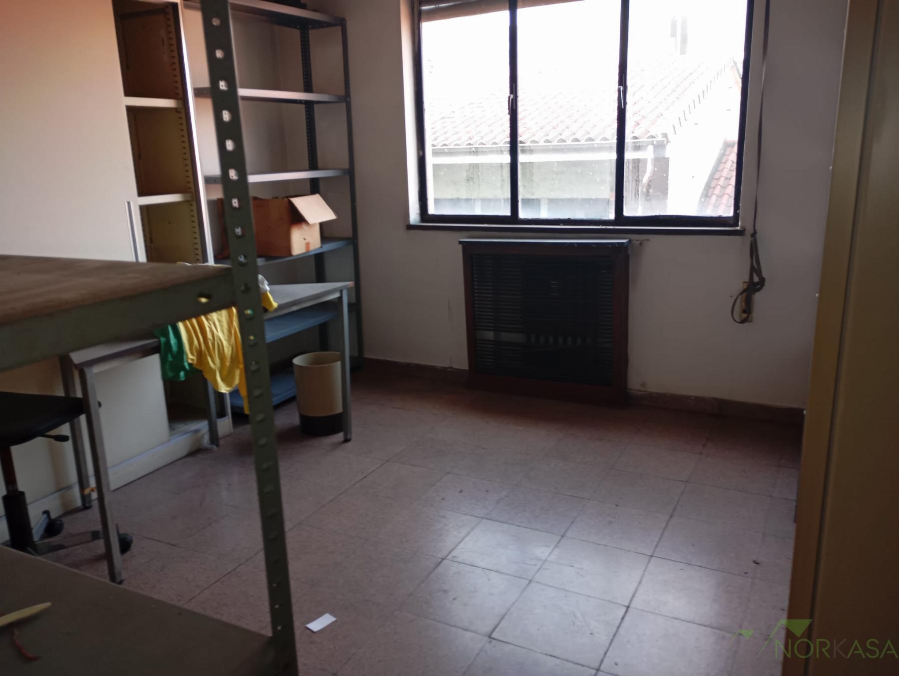 For sale of flat in Langreo