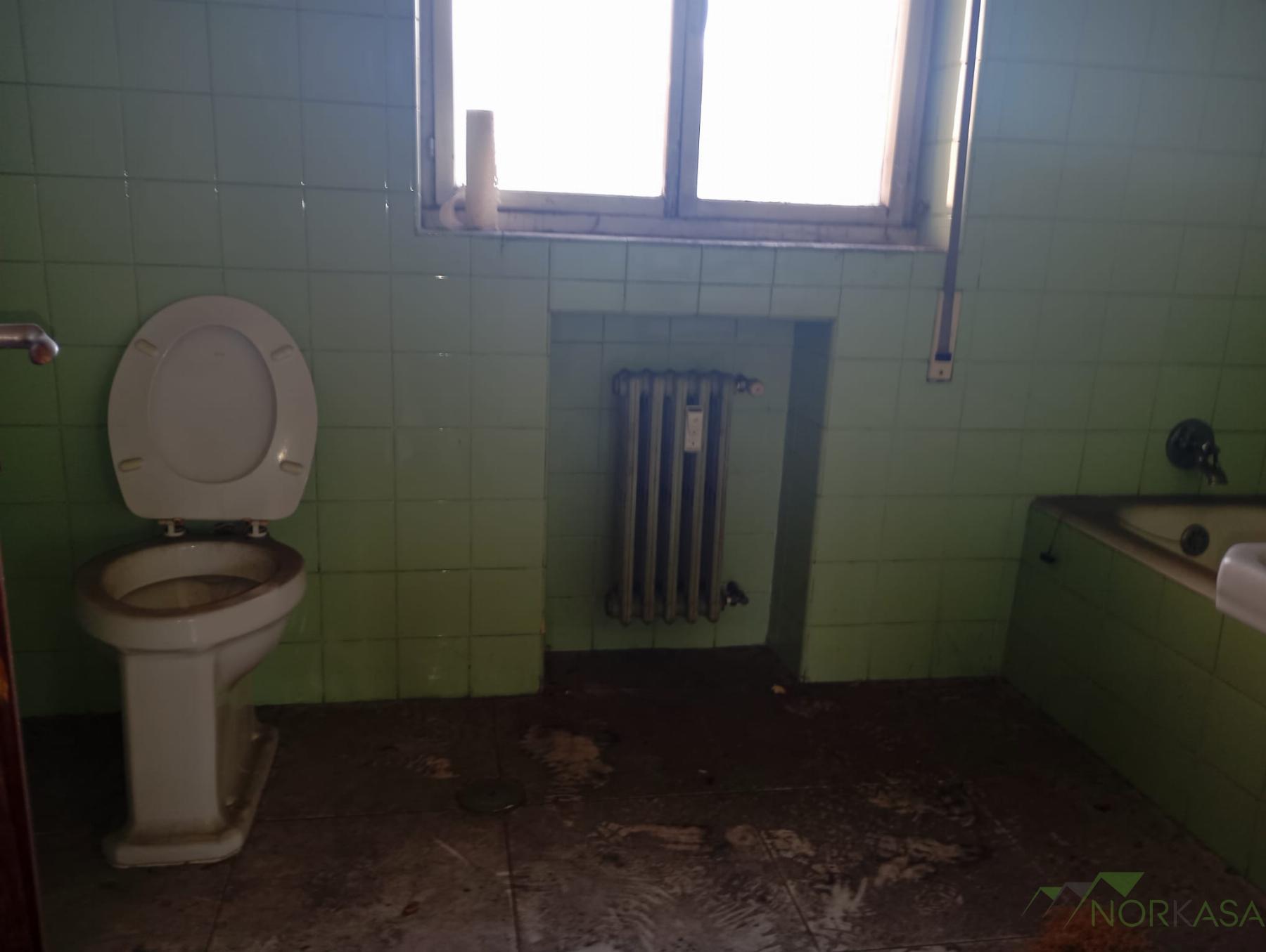 For sale of flat in Langreo