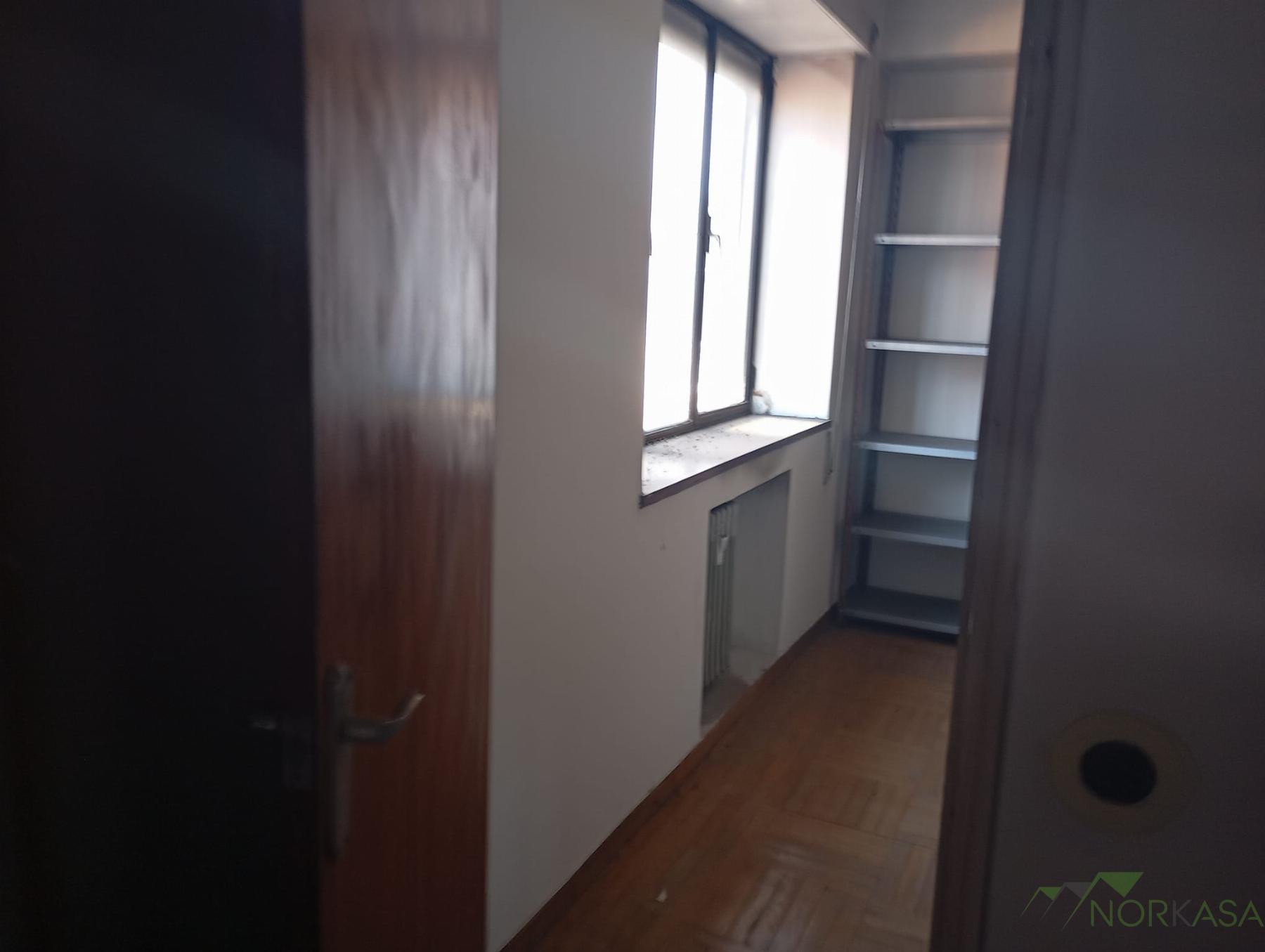 For sale of flat in Langreo