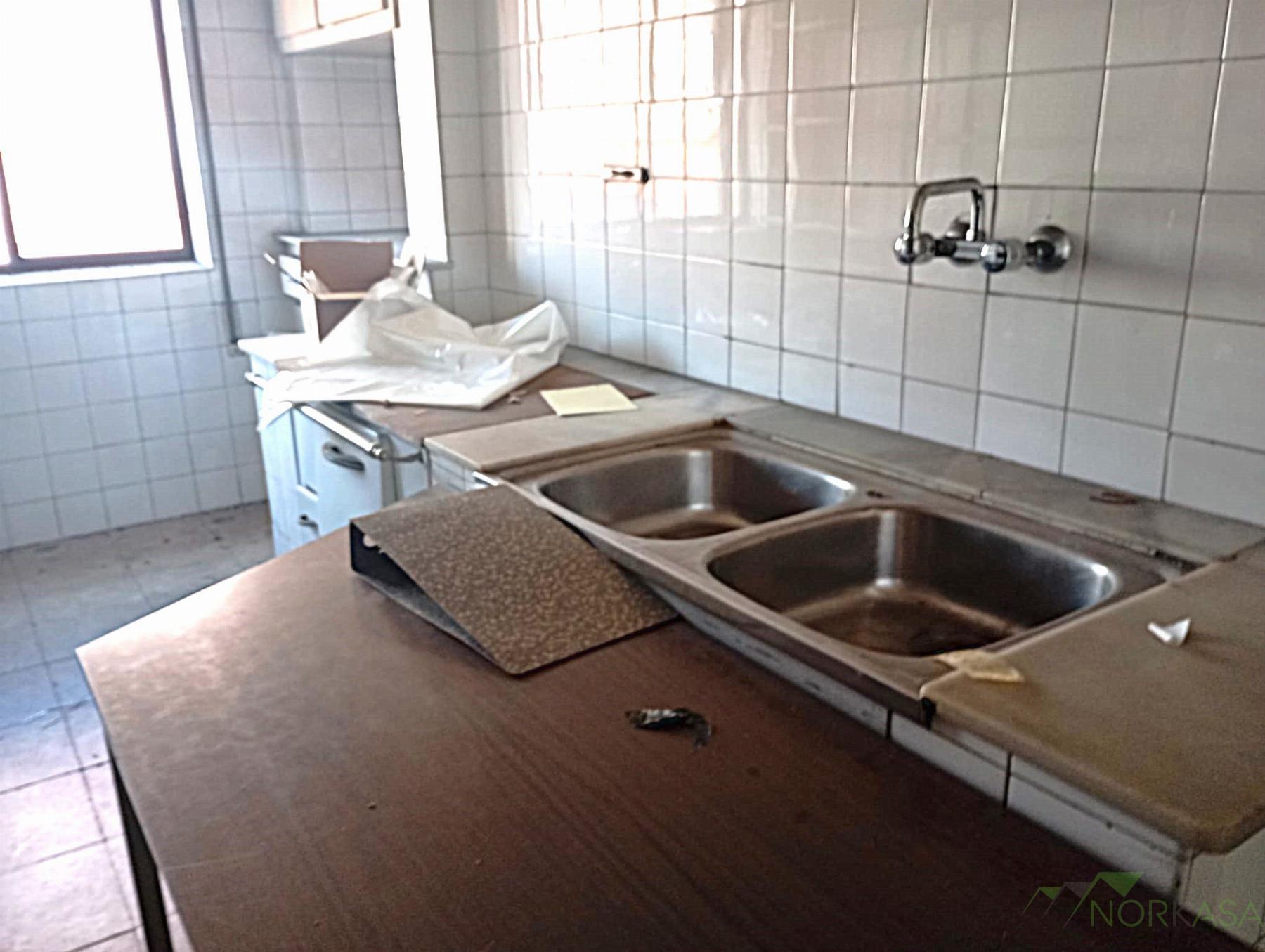 For sale of flat in Langreo