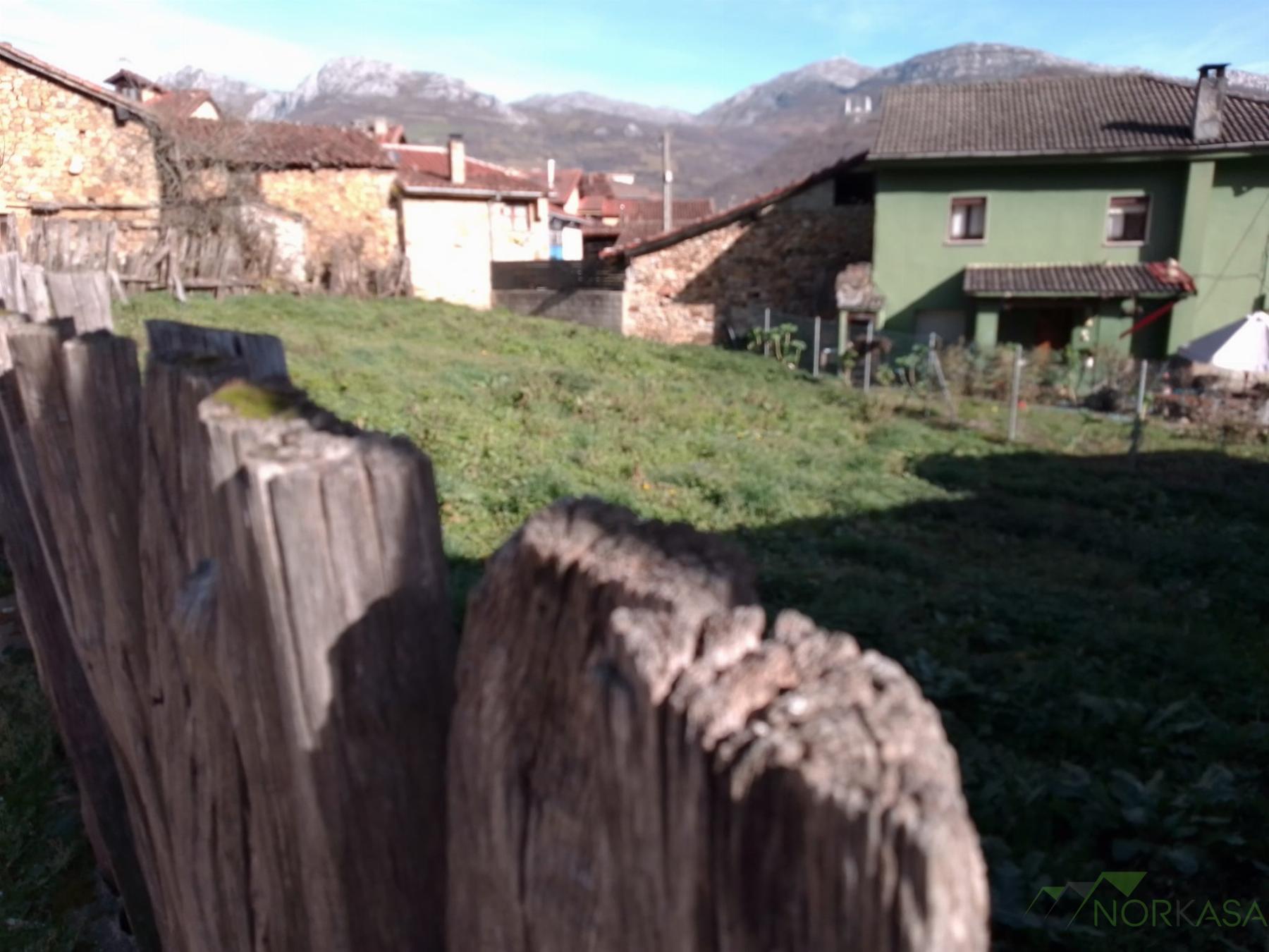For sale of house in Quirós