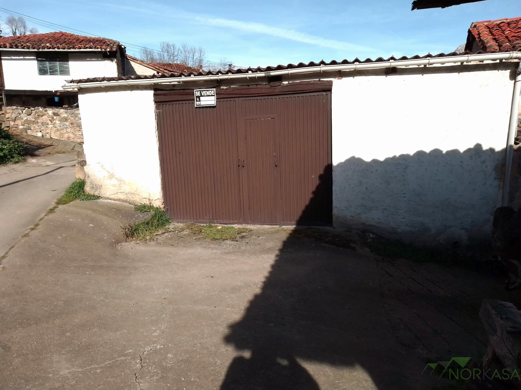 For sale of house in Quirós
