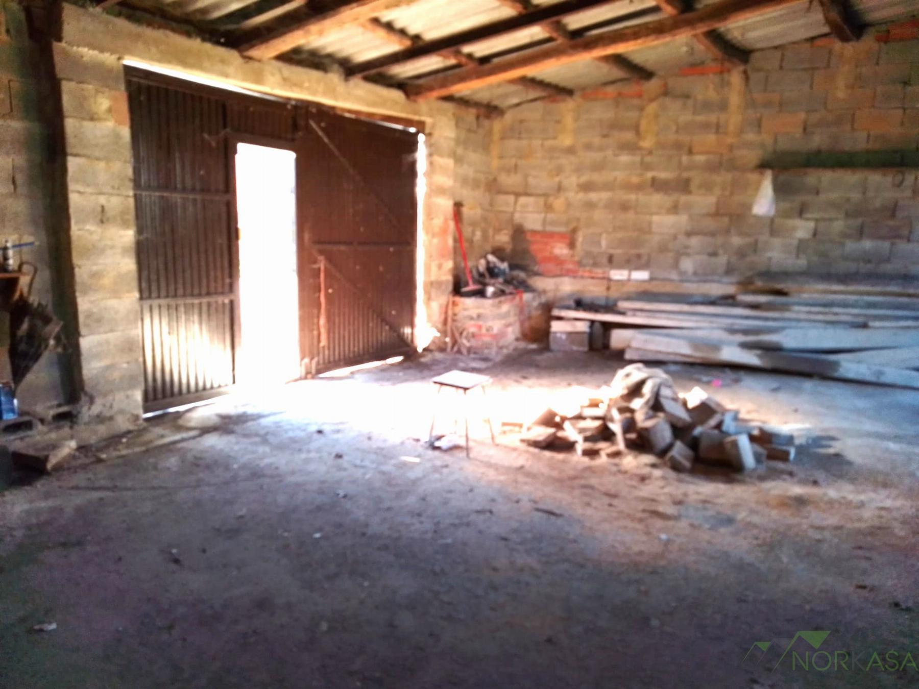 For sale of house in Quirós