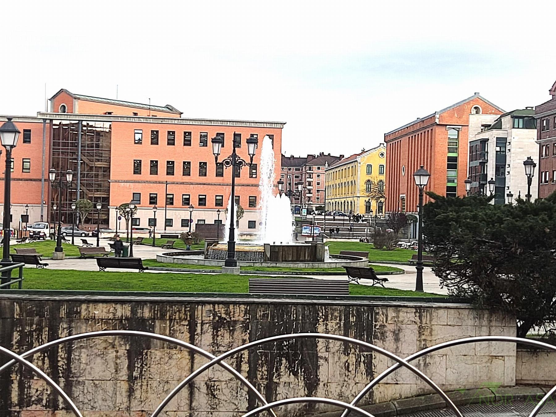 For sale of garage in Oviedo