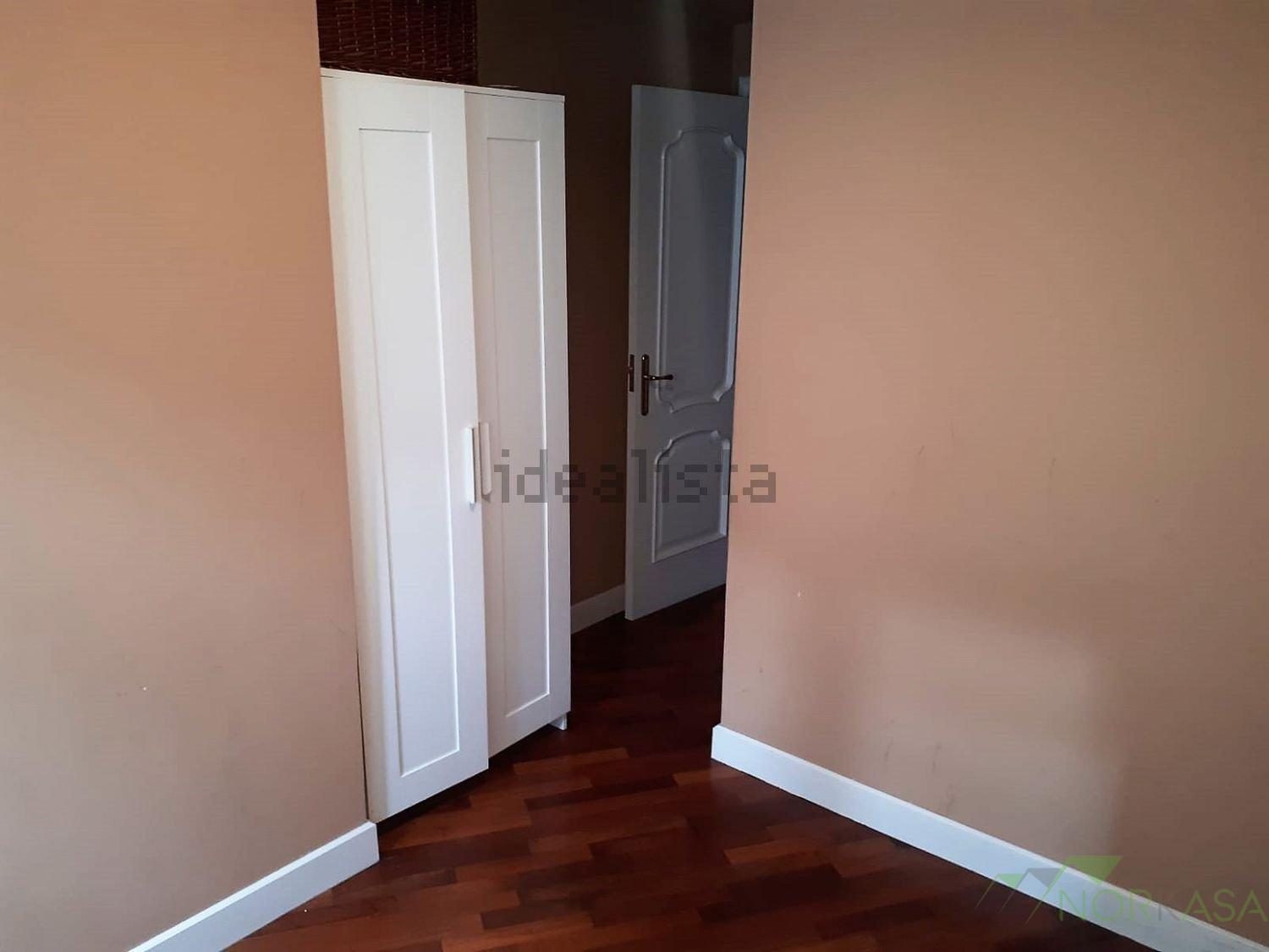 For sale of duplex in Oviedo