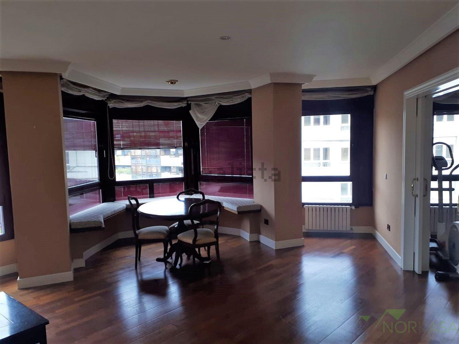 For sale of duplex in Oviedo