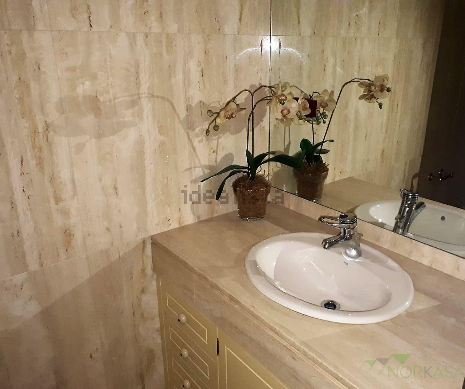 For sale of duplex in Oviedo