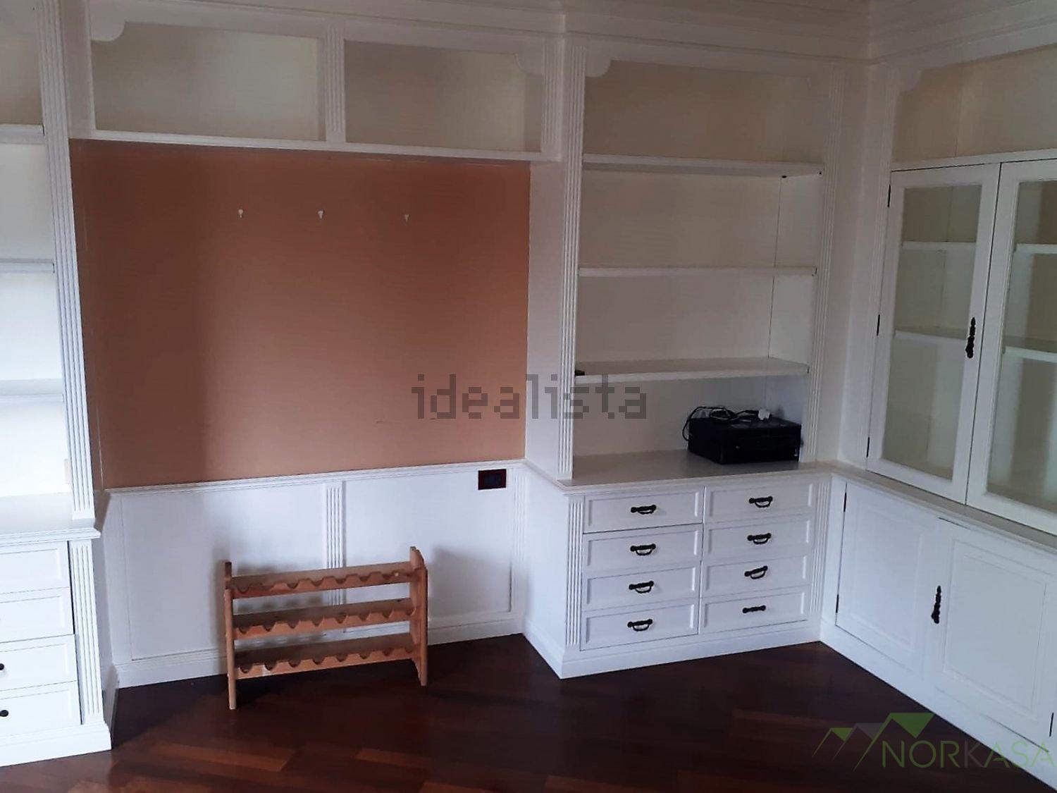 For sale of duplex in Oviedo