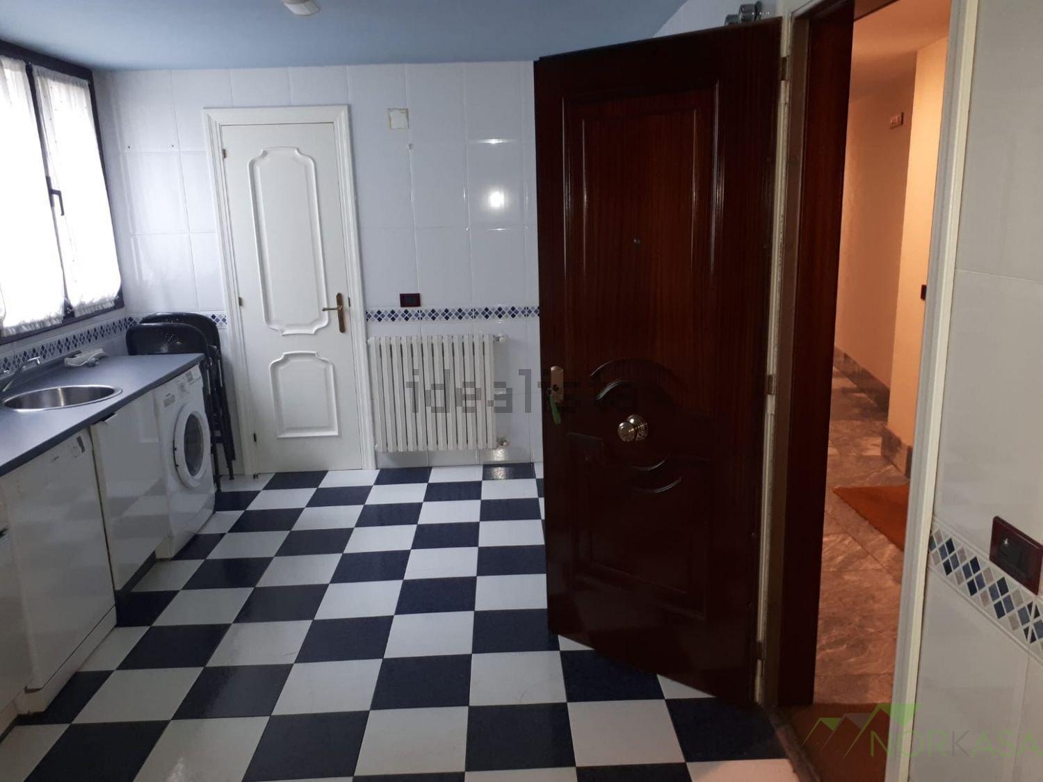 For sale of duplex in Oviedo