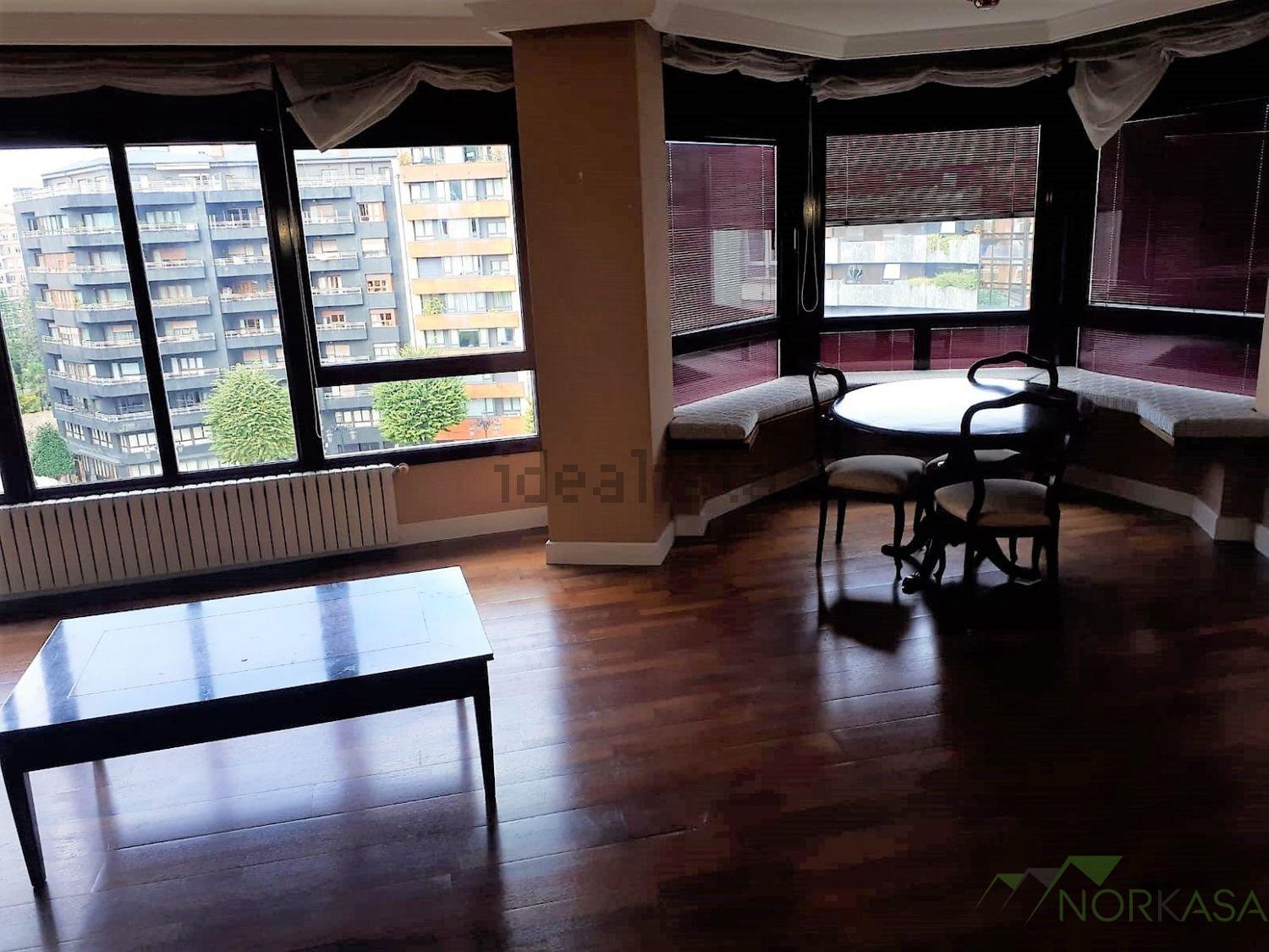 For sale of duplex in Oviedo
