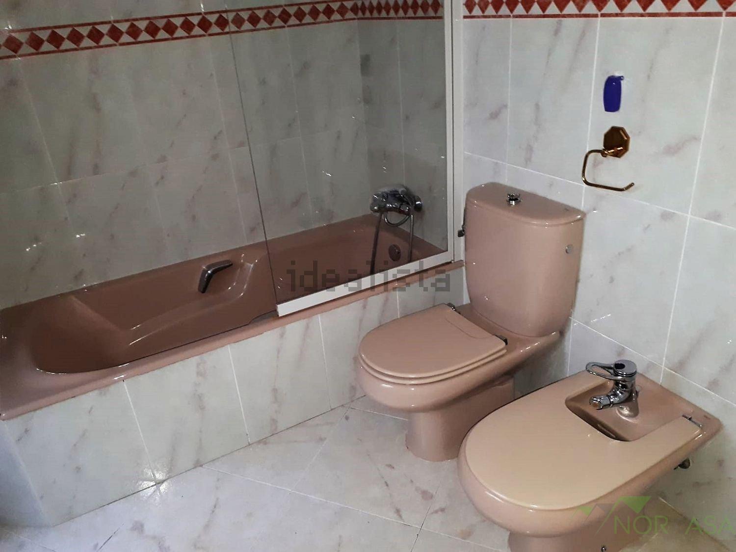 For sale of duplex in Oviedo