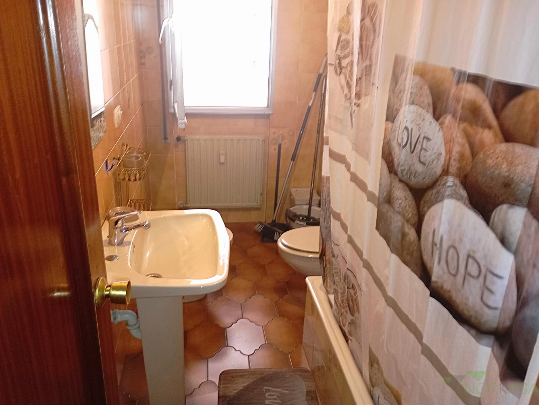 For rent of apartment in Oviedo