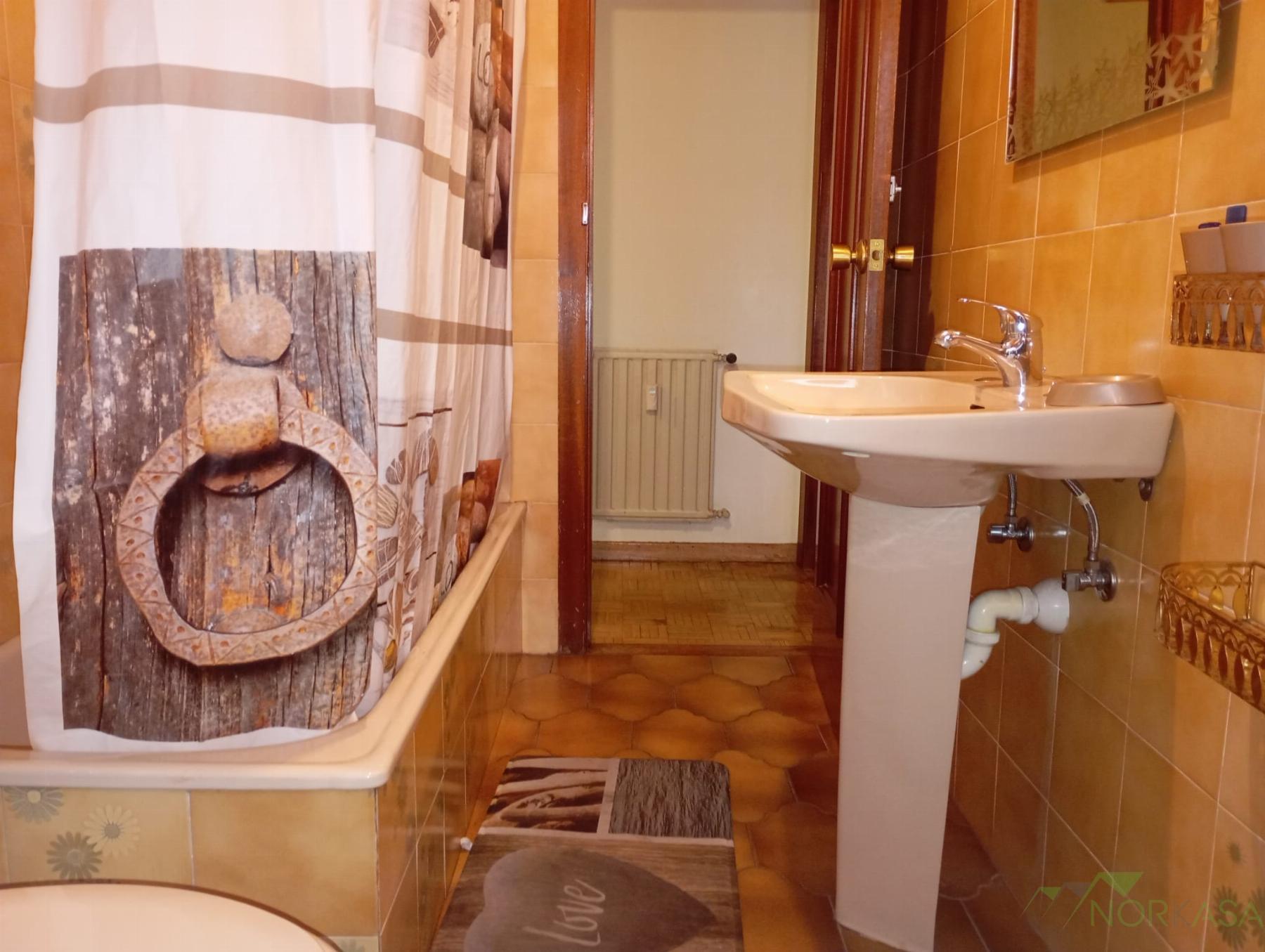 For rent of apartment in Oviedo