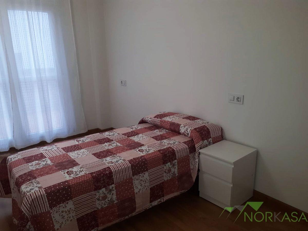 For sale of flat in Oviedo
