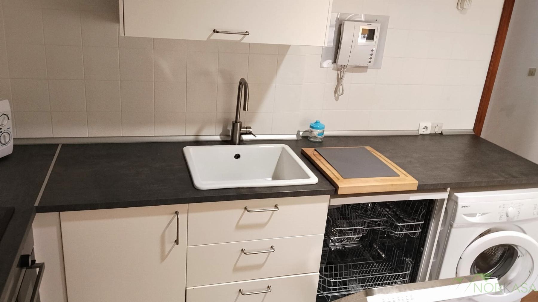 For rent of flat in Oviedo