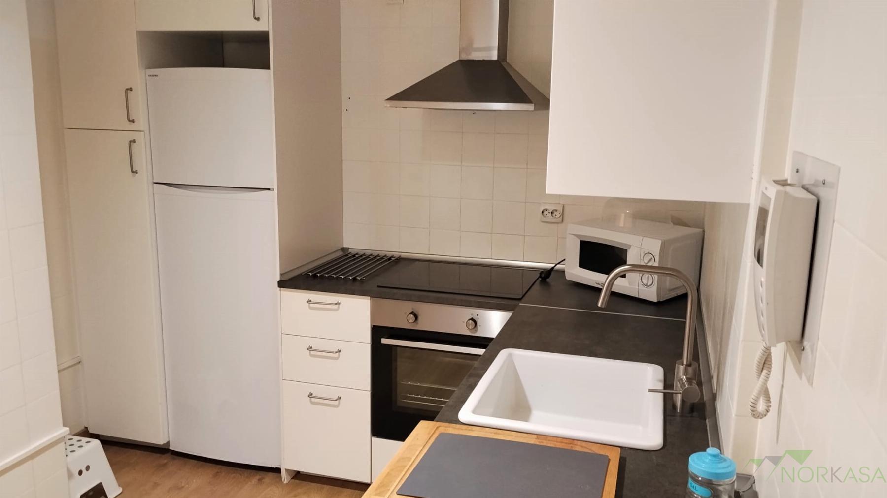 For rent of flat in Oviedo