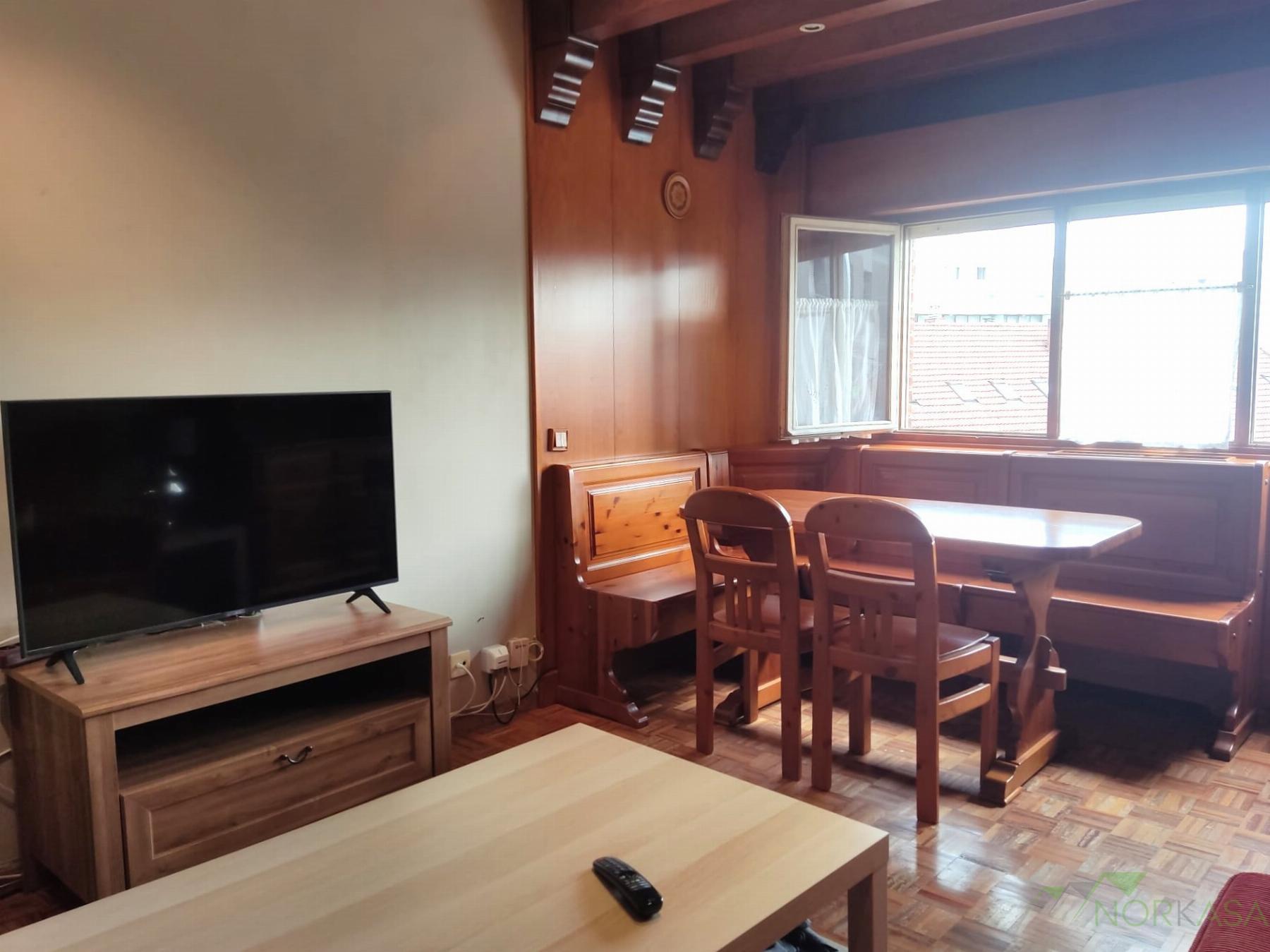 For rent of apartment in Oviedo